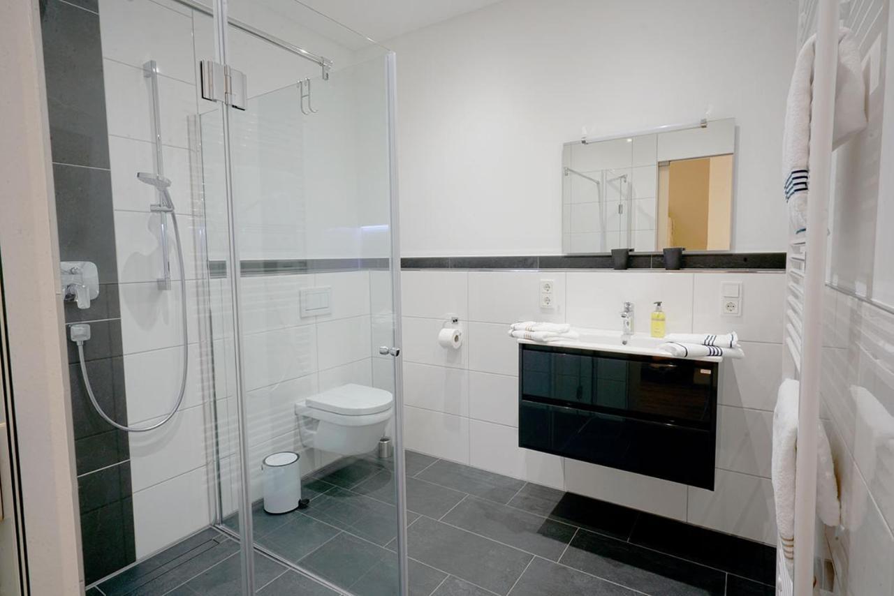 Neu Mont Royal Suiten 2 Bis 4 Personen Трабен-Трарбах Экстерьер фото